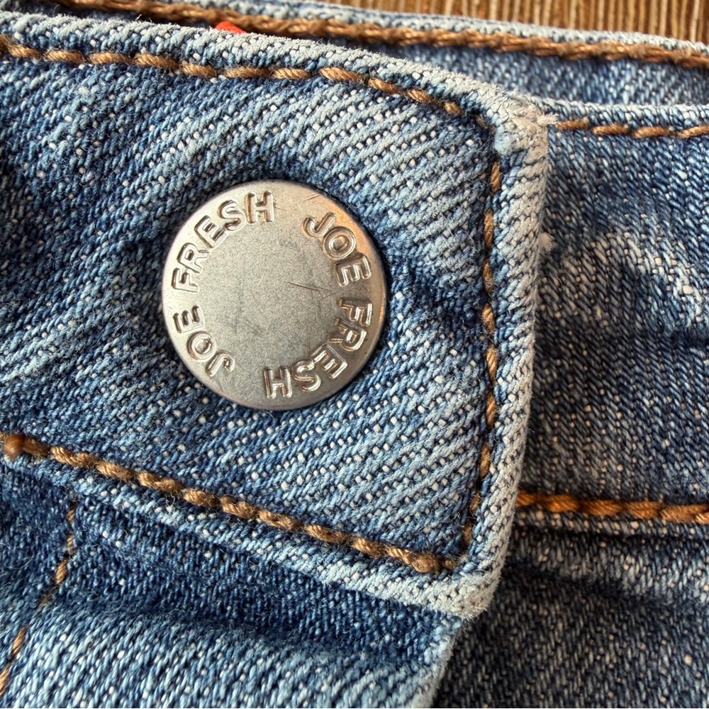 3/24$ Girls Blue Denim Mini Skirt with Snaps size 14 - Picture 2 of 5